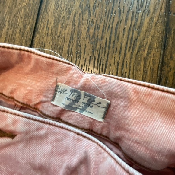 We The Free High Waisted Retro Pink Shorts Size 27 B11 - Picture 3 of 6
